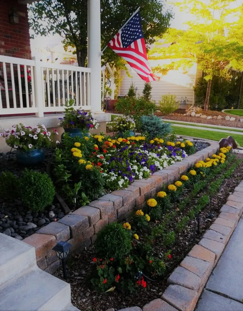 Finished front yard with artificial turf